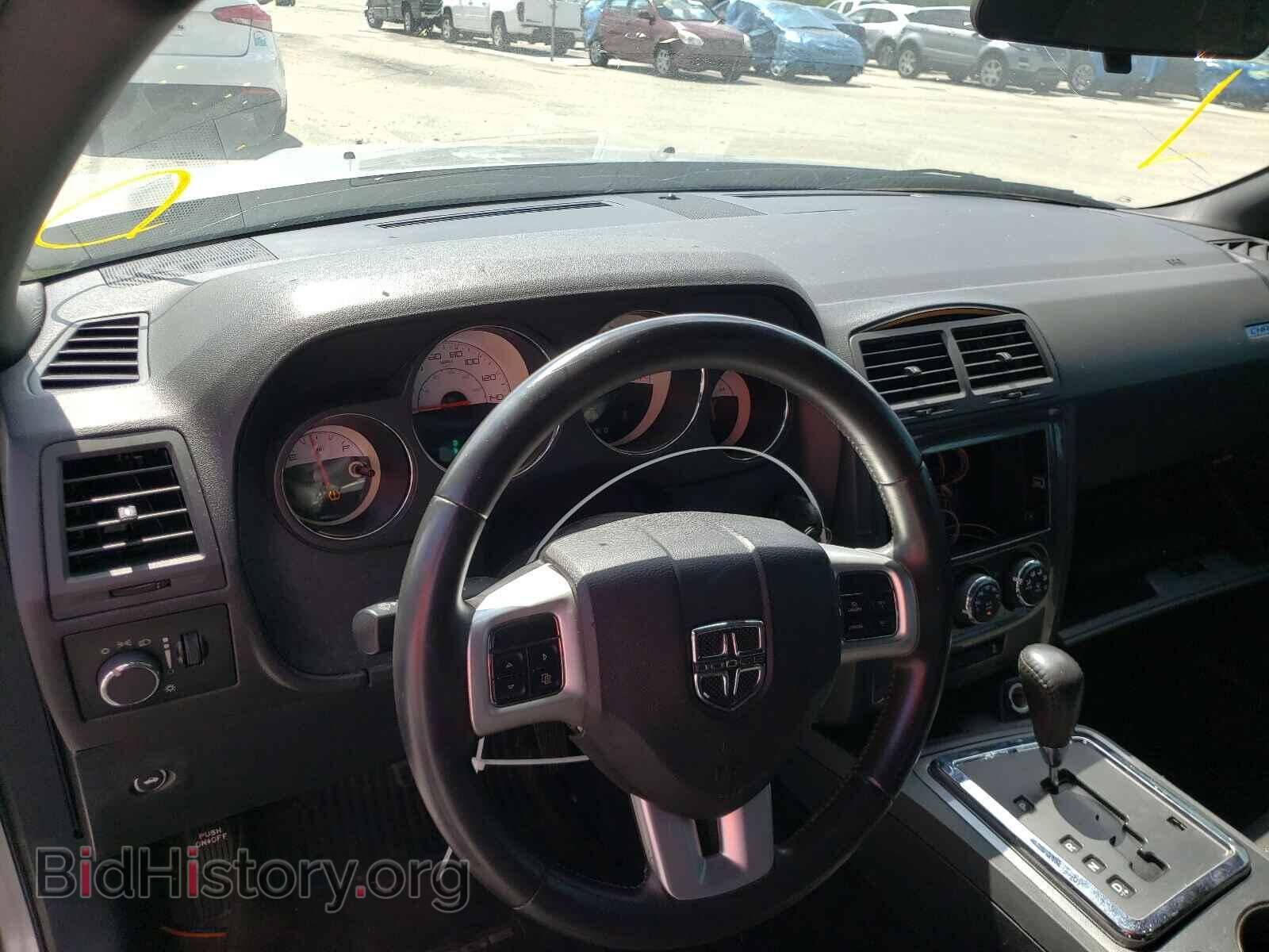 2014 DODGE CHALLENGER - VIN: 2C3CDYAG5EH266875 - Фото 9