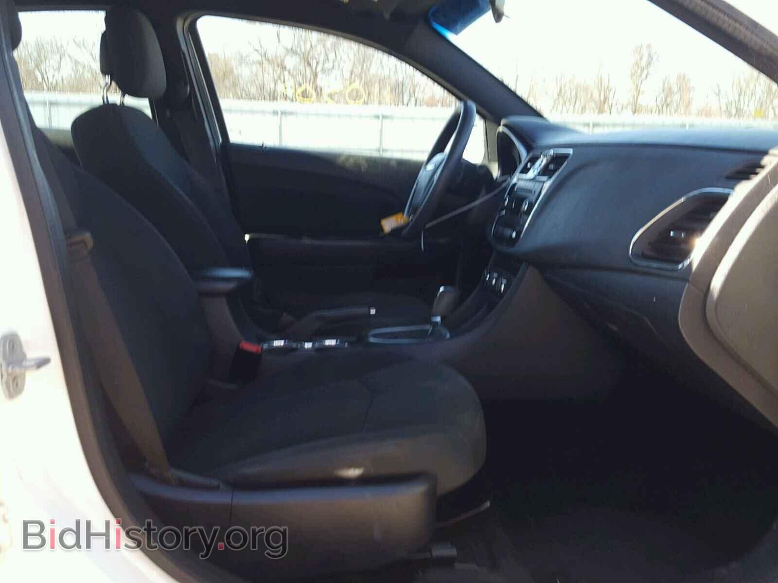 2012 CHRYSLER 200 - VIN: 1C3CCBAB9CN113733 - Photo 6