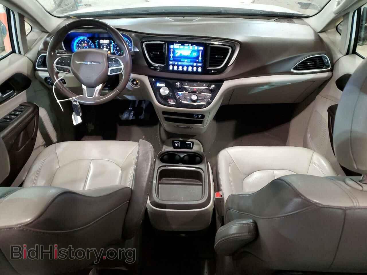 2017 CHRYSLER PACIFICA - VIN: 2C4RC1BG7HR810452 - Photo 8