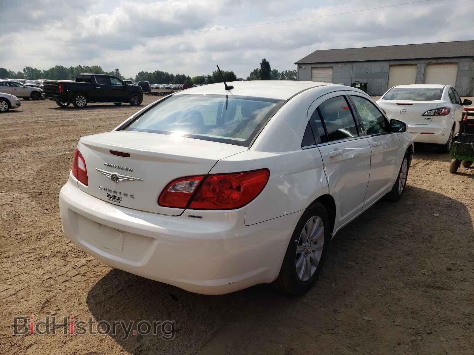 2010 CHRYSLER SEBRING - VIN: 1C3CC5FBXAN162673 - Фото 4