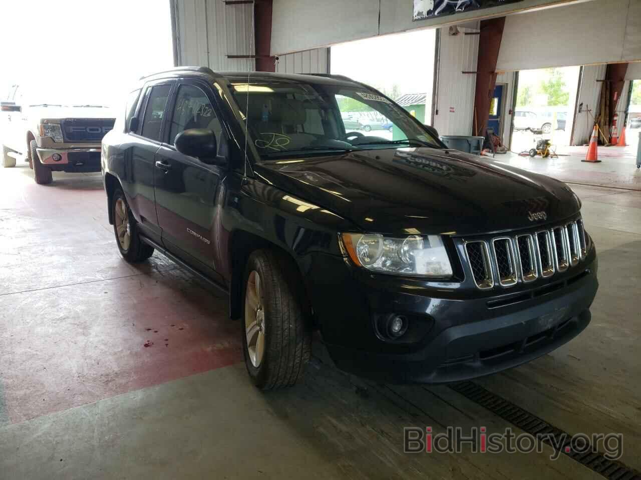 Photo 1J4NF1FBXBD180001 - JEEP COMPASS 2011