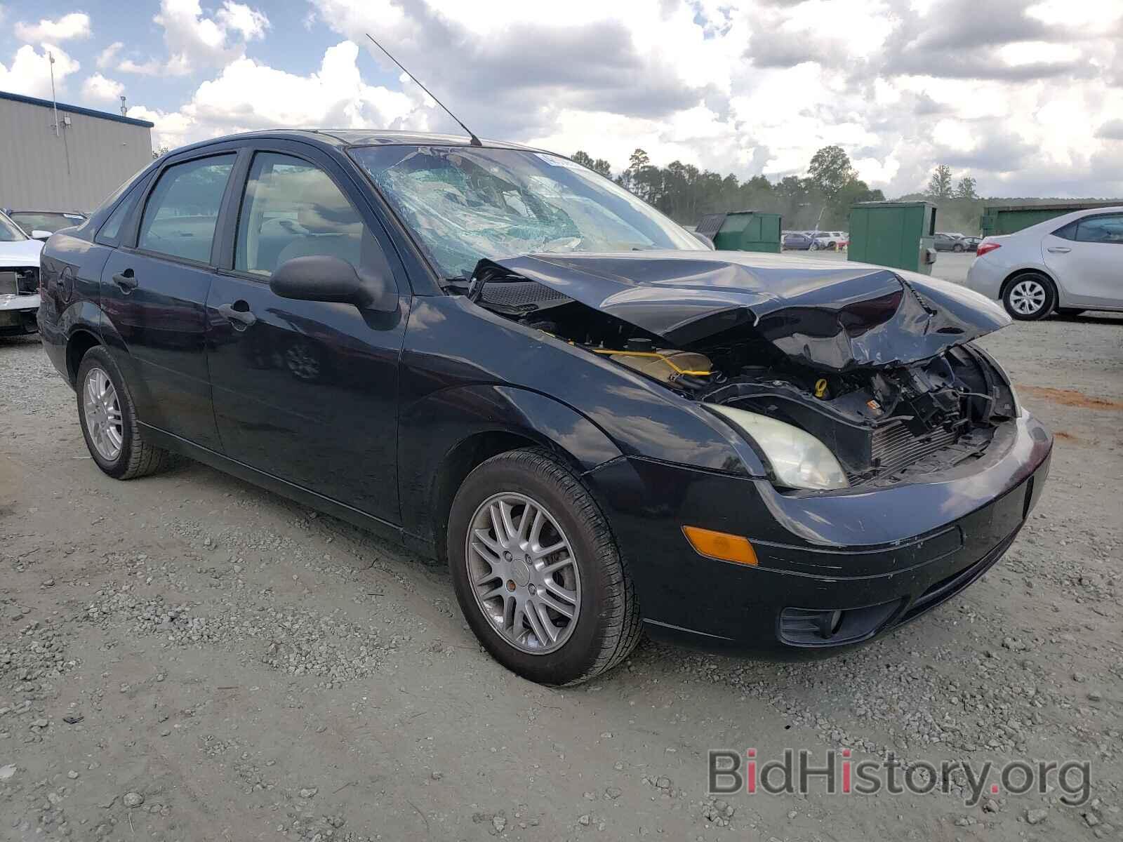 Photo 1FAFP34NX7W186690 - FORD FOCUS 2007