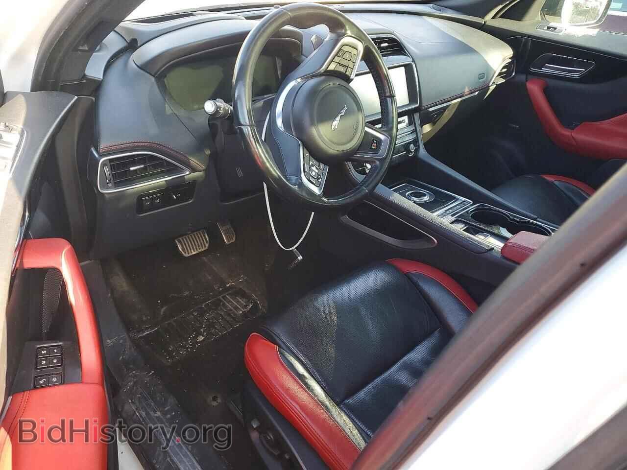 2017 JAGUAR F-PACE - VIN: SADCM2BV8HA080244 - Photo 8