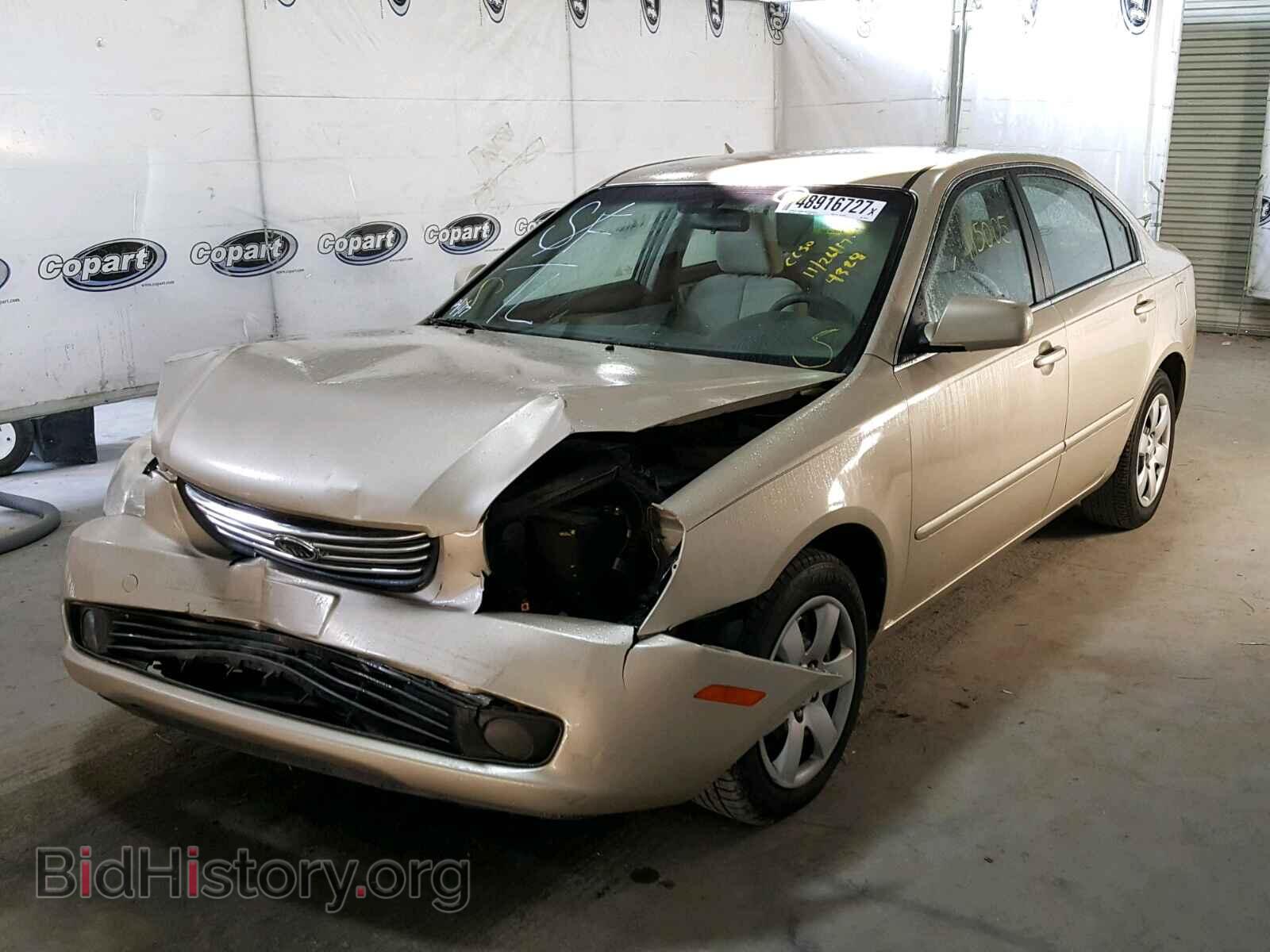 2006 KIA OPTIMA - VIN: KNAGE123965074328 - Фото 2
