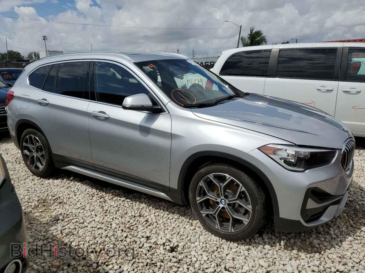 2021 BMW X1 - VIN: WBXJG7C04M5S29295 - Фото 4