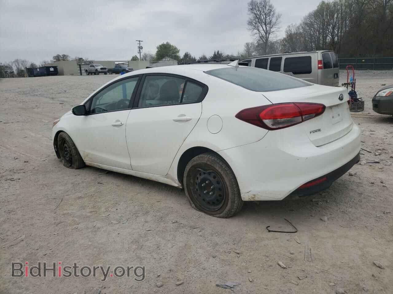 2017 KIA FORTE - VIN: 3KPFK4A77HE121165 - Фото 2