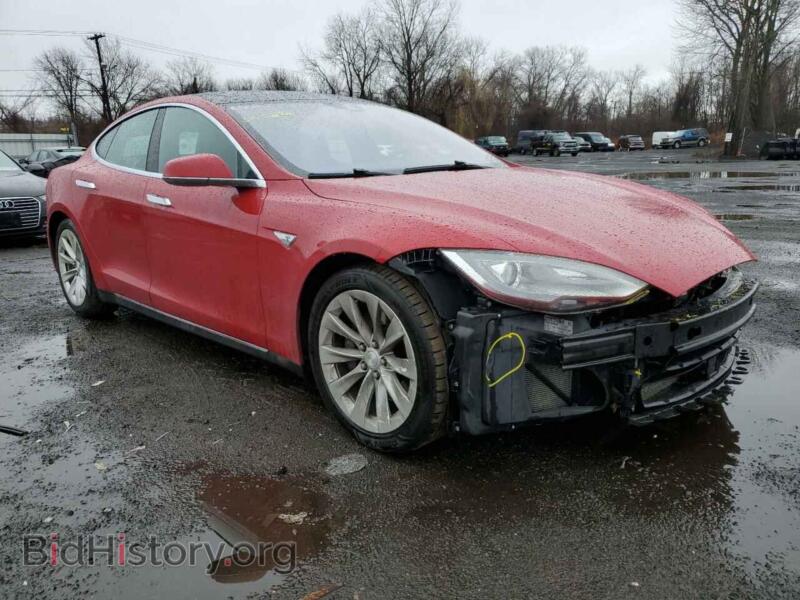 2016 Tesla MODEL S (VIN 5YJSA1E20GF135609) — фото 4 из 13