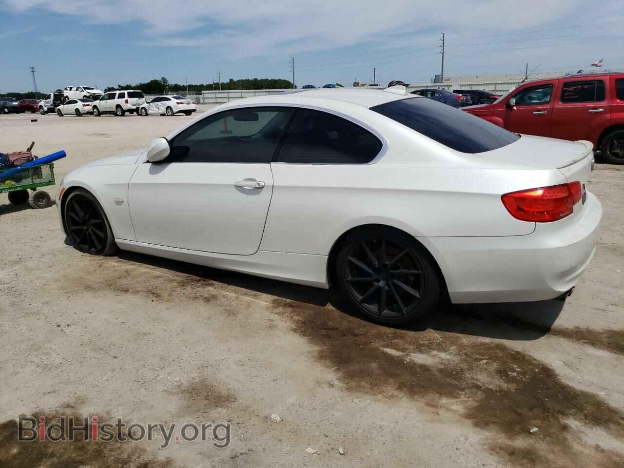 2012 BMW 3 SERIES - VIN: WBAKE5C50CE756348 - Фото 2