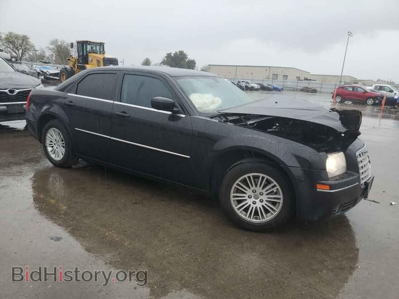 2009 CHRYSLER 300 - VIN: 2C3KA53VX9H621883 - Фото 4