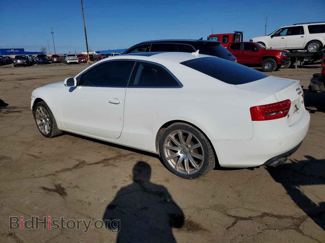2011 AUDI A5 - VIN: WAULFAFRXBA038725 - Photo 2
