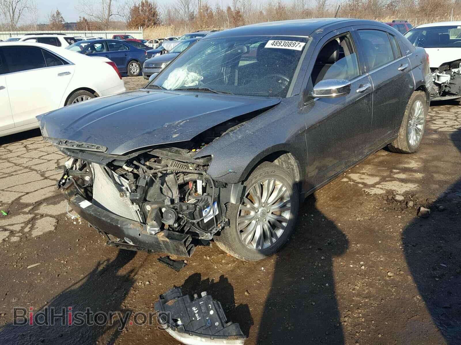 2012 CHRYSLER 200 - VIN: 1C3CCBCB1CN249688 - Фото 2