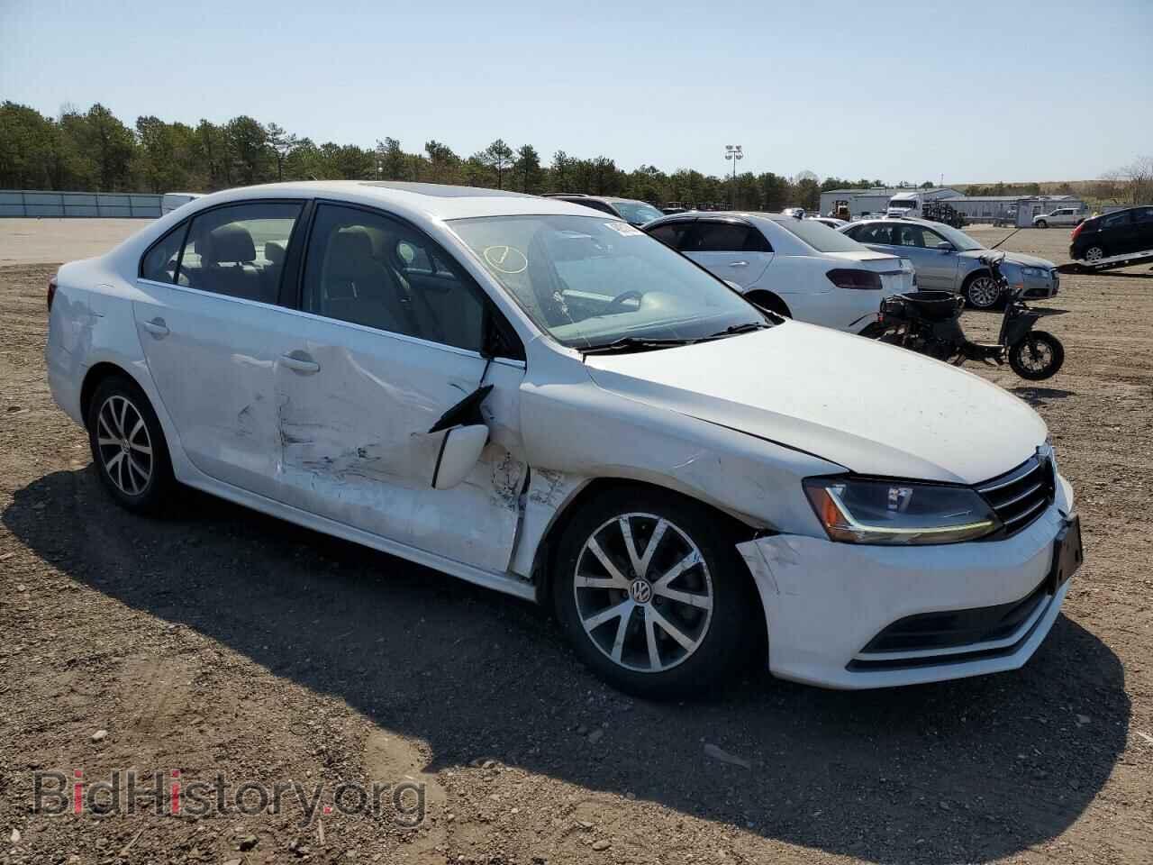 2017 VOLKSWAGEN JETTA - VIN: 3VWDB7AJ7HM290206 - Photo 4