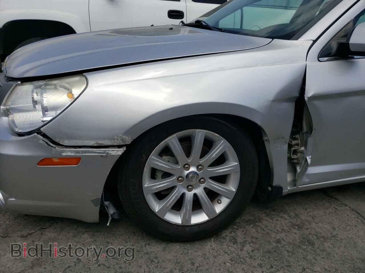 2010 CHRYSLER SEBRING - VIN: 1C3CC5FB4AN185236 - Фото 9