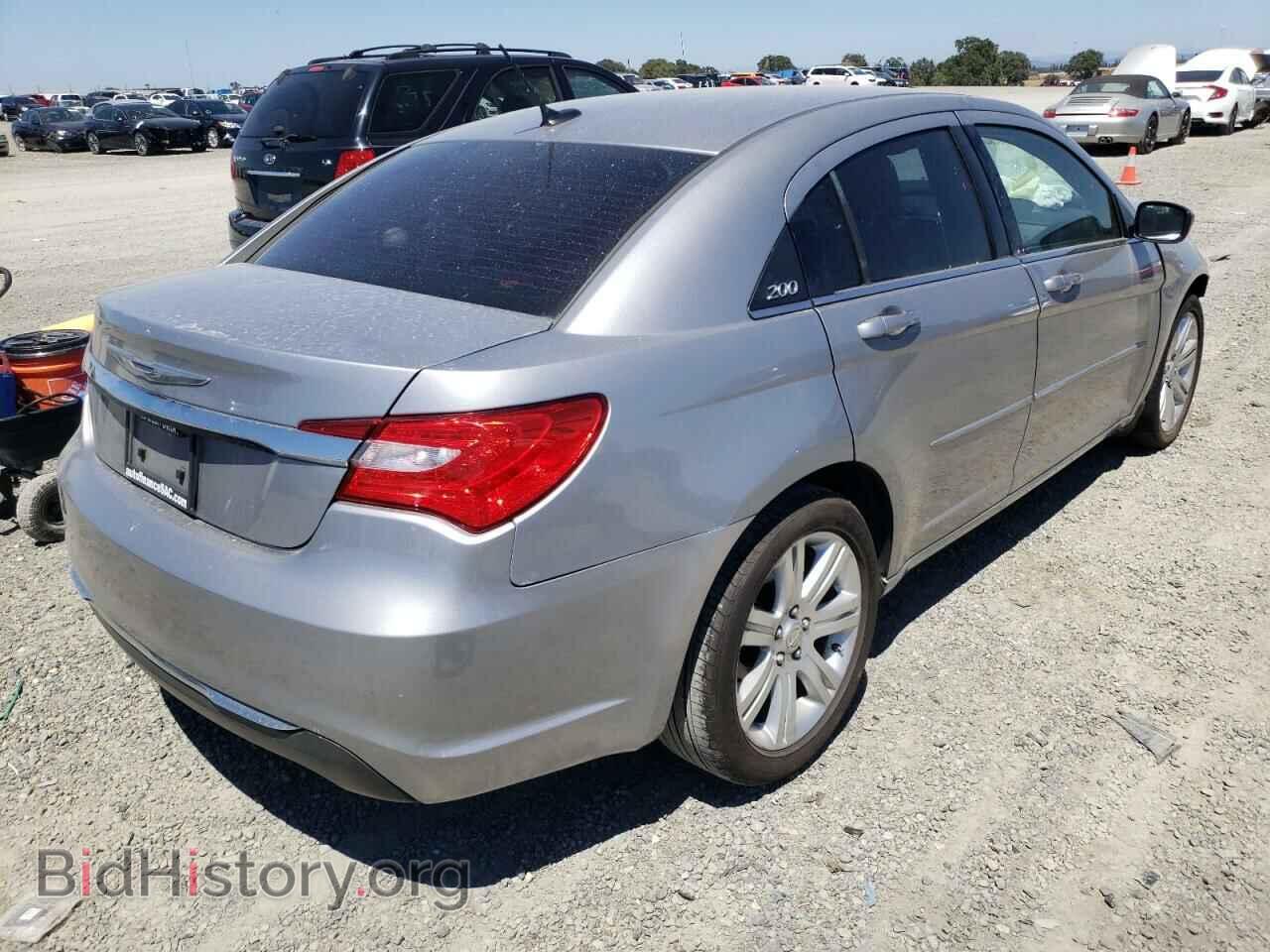 2013 CHRYSLER 200 - VIN: 1C3CCBBB3DN513058 - Фото 4