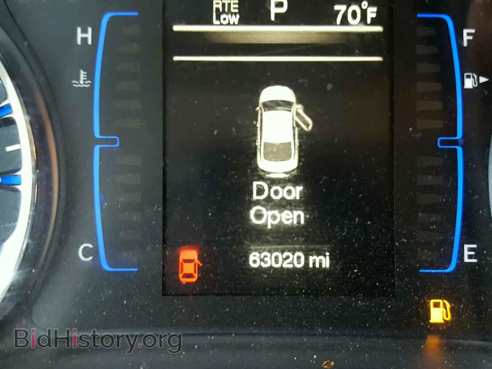 2015 CHRYSLER 200 - VIN: 1C3CCCAB6FN700868 - Photo 8