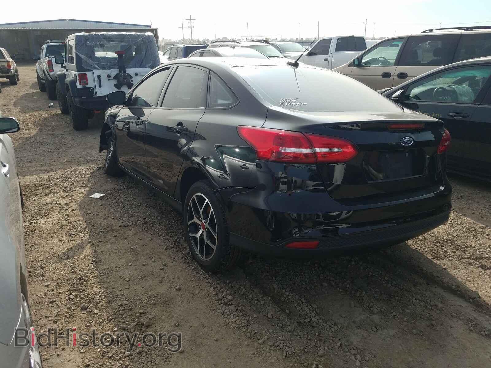2017 FORD FOCUS - VIN: 1FADP3FE2HL295863 - Фото 3