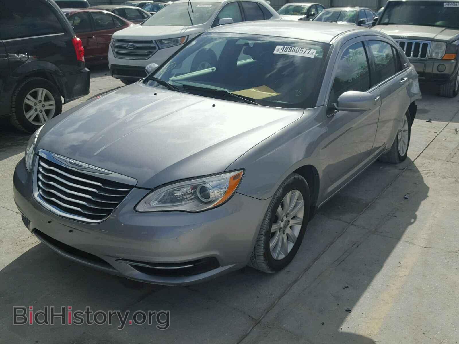 2013 CHRYSLER 200 - VIN: 1C3CCBBB0DN573718 - Фото 2