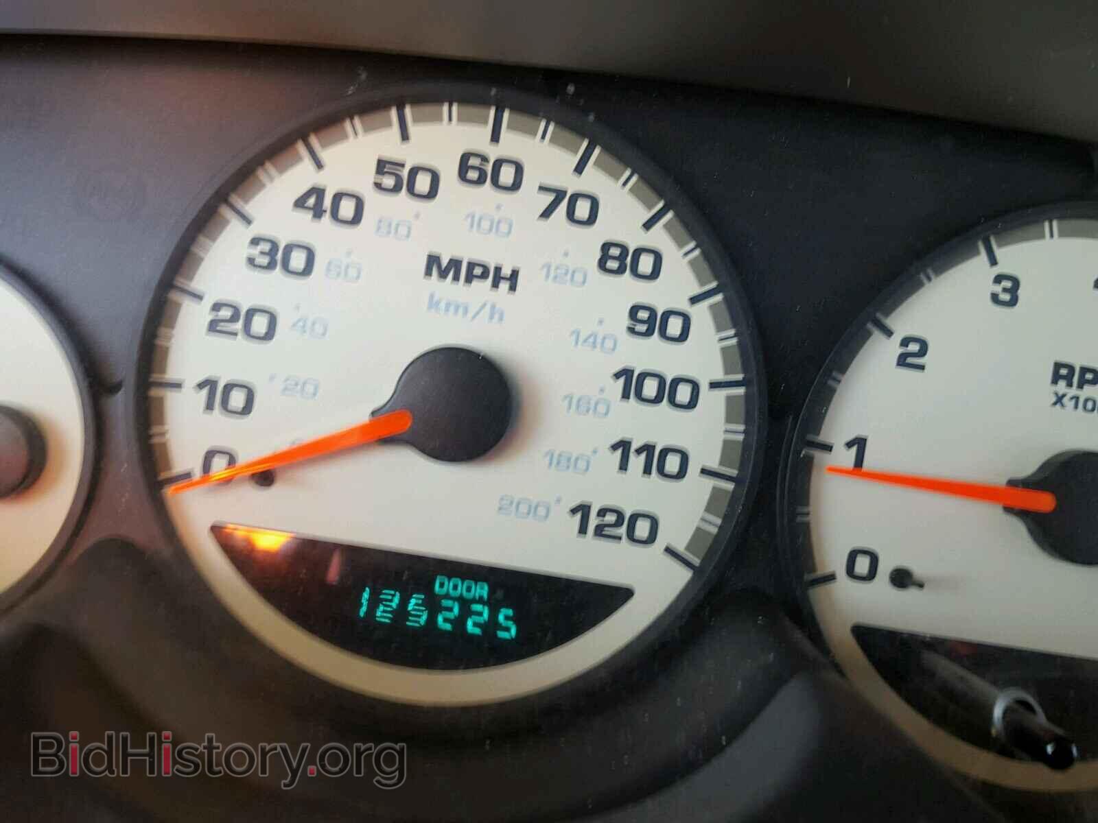 2000 DODGE NEON - VIN: 1B3ES46C0YD632883 - Фото 8