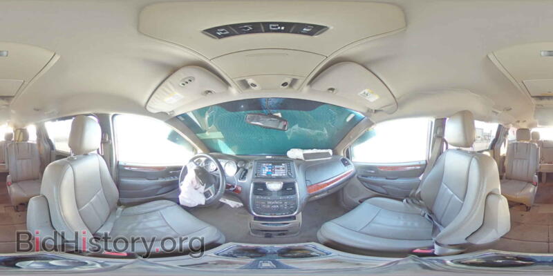 2015 Chrysler MINIVAN (VIN 2C4RC1BG4FR562433) — photo 13 of 16