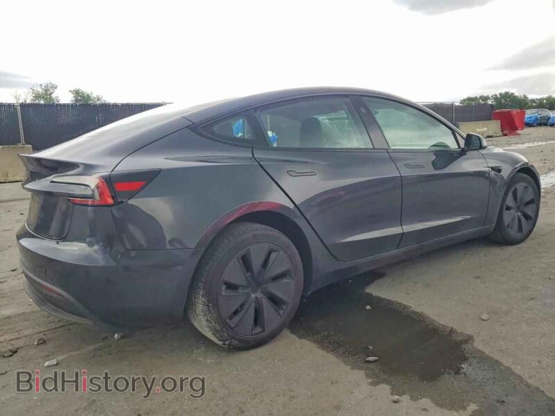 2024 Tesla MODEL 3 (VIN 5YJ3E1EA1RF863846) — фото 3 из 12