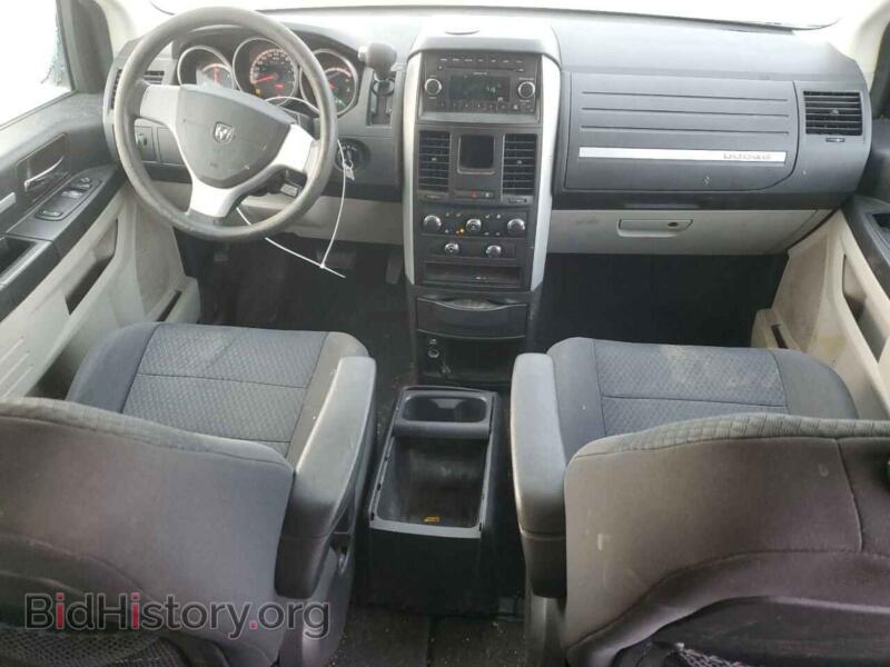 2010 Dodge CARAVAN (VIN 2D4RN4DE2AR102433) — photo 8 of 15