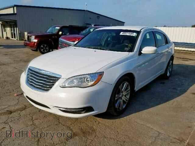 2013 CHRYSLER 200 - VIN: 1C3CCBAB0DN660357 - Photo 2