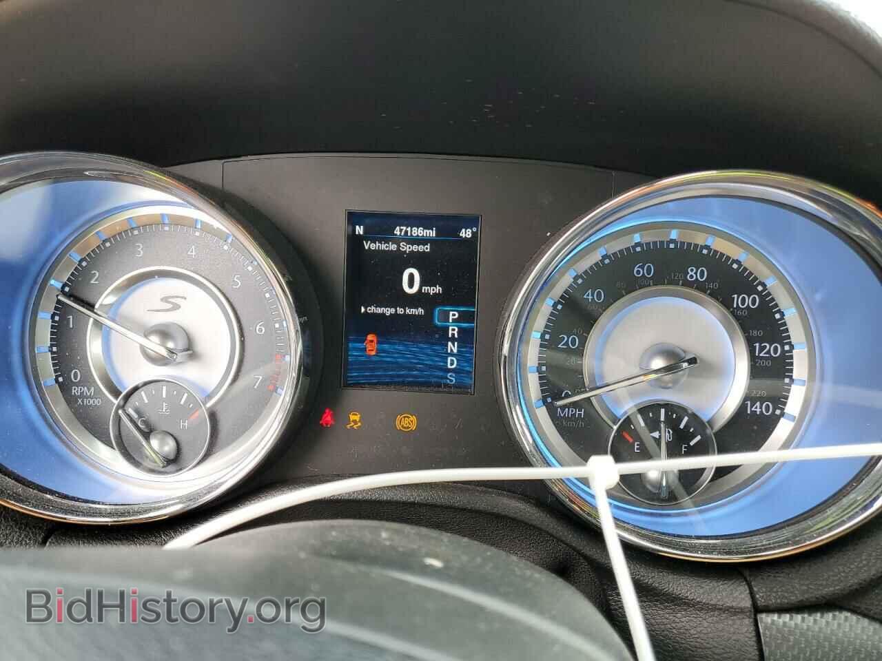 2014 CHRYSLER 300 - VIN: 2C3CCAGG2EH353067 - Фото 9