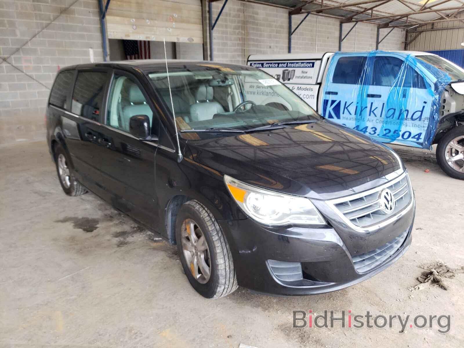 Photo 2V4RW3D12AR407809 - VOLKSWAGEN ROUTAN 2010