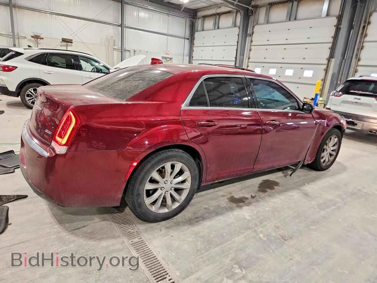 2017 CHRYSLER 300 - VIN: 2C3CCARG2HH534333 - Фото 3