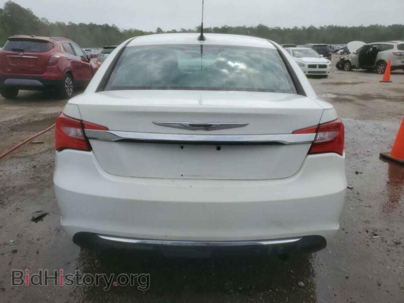 2011 Chrysler 200 (VIN 1C3BC1FB4BN521957) — фото 6 из 13