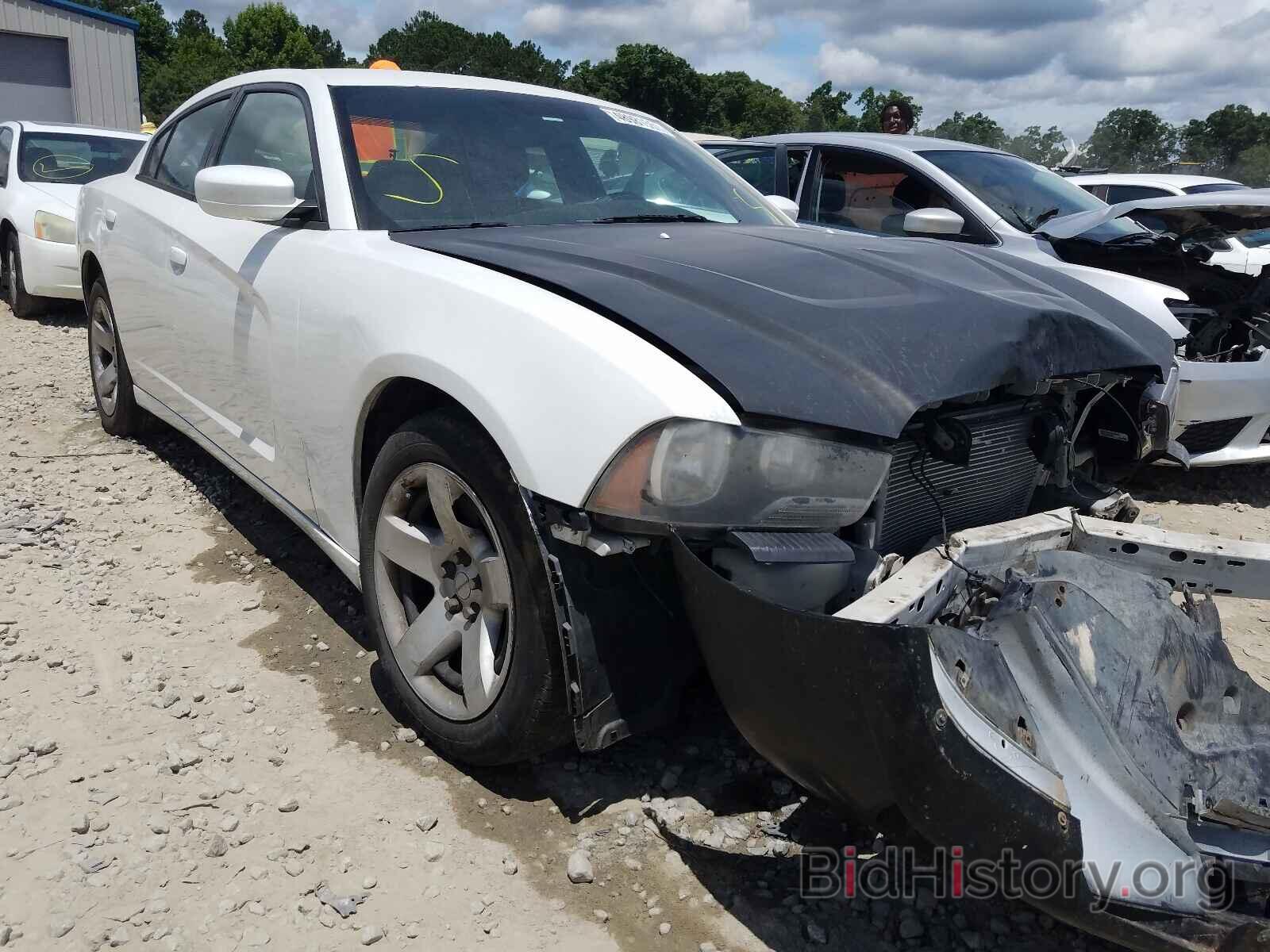 Photo 2C3CDXAT3DH568218 - DODGE CHARGER 2013