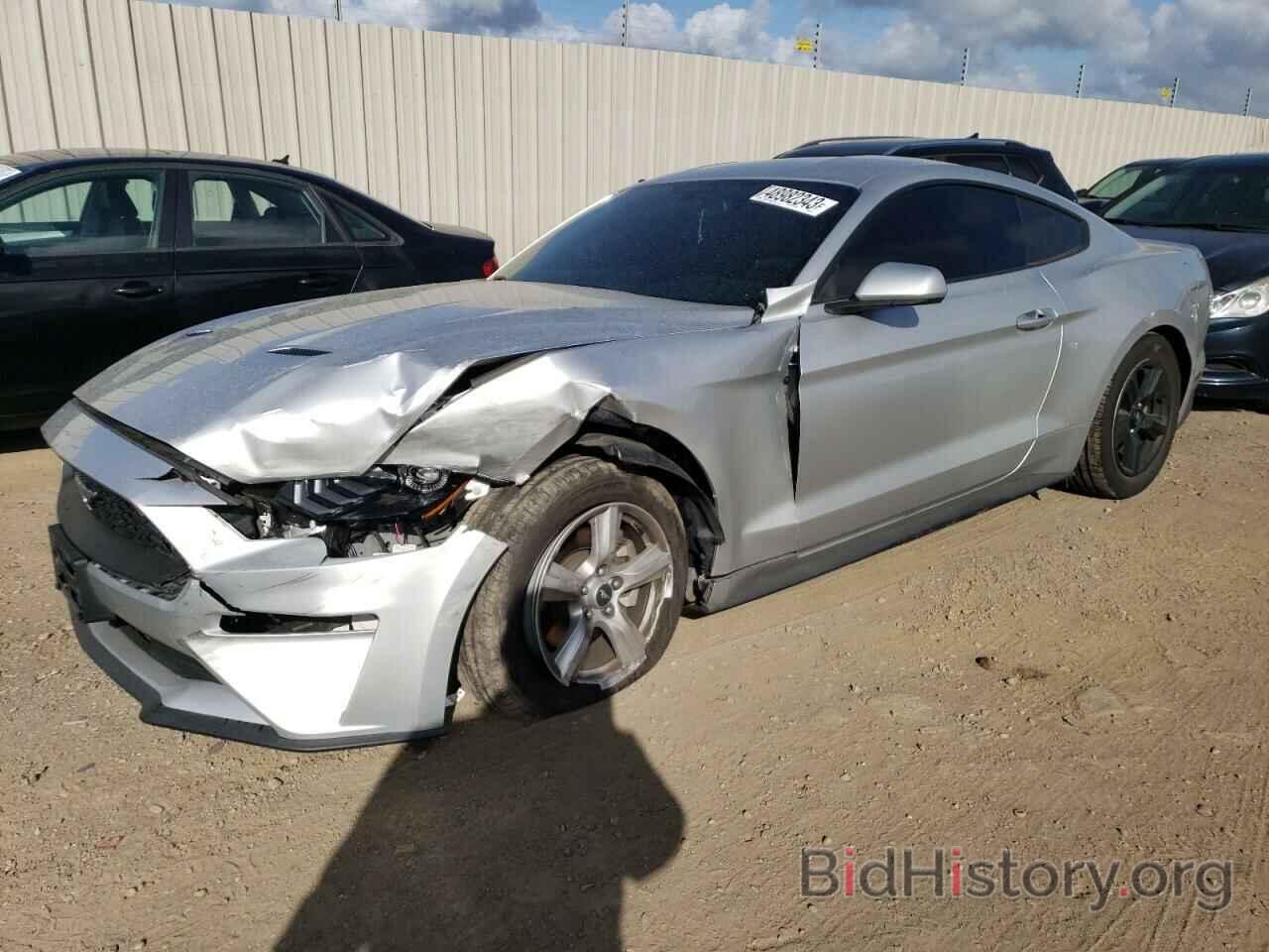 Photo 1FA6P8TH9J5127216 - FORD MUSTANG 2018