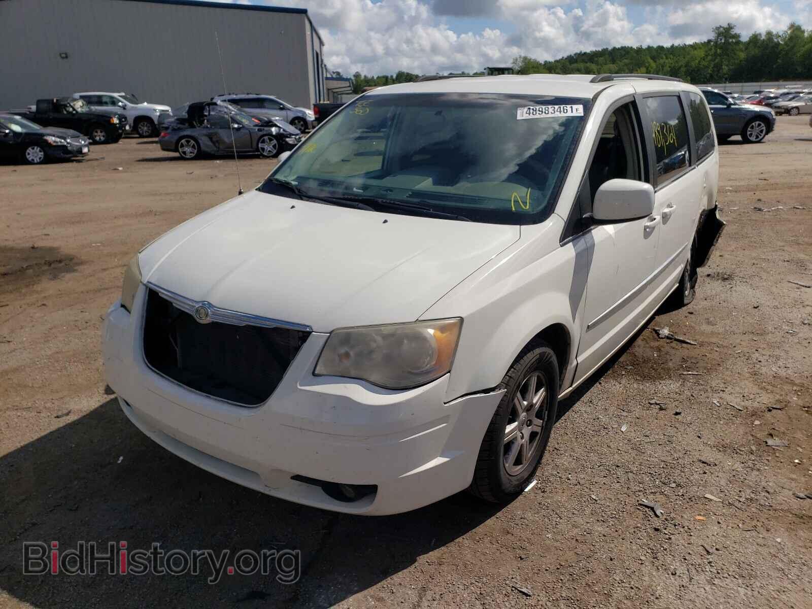 2010 CHRYSLER MINIVAN - VIN: 2A4RR5D16AR245500 - Фото 2