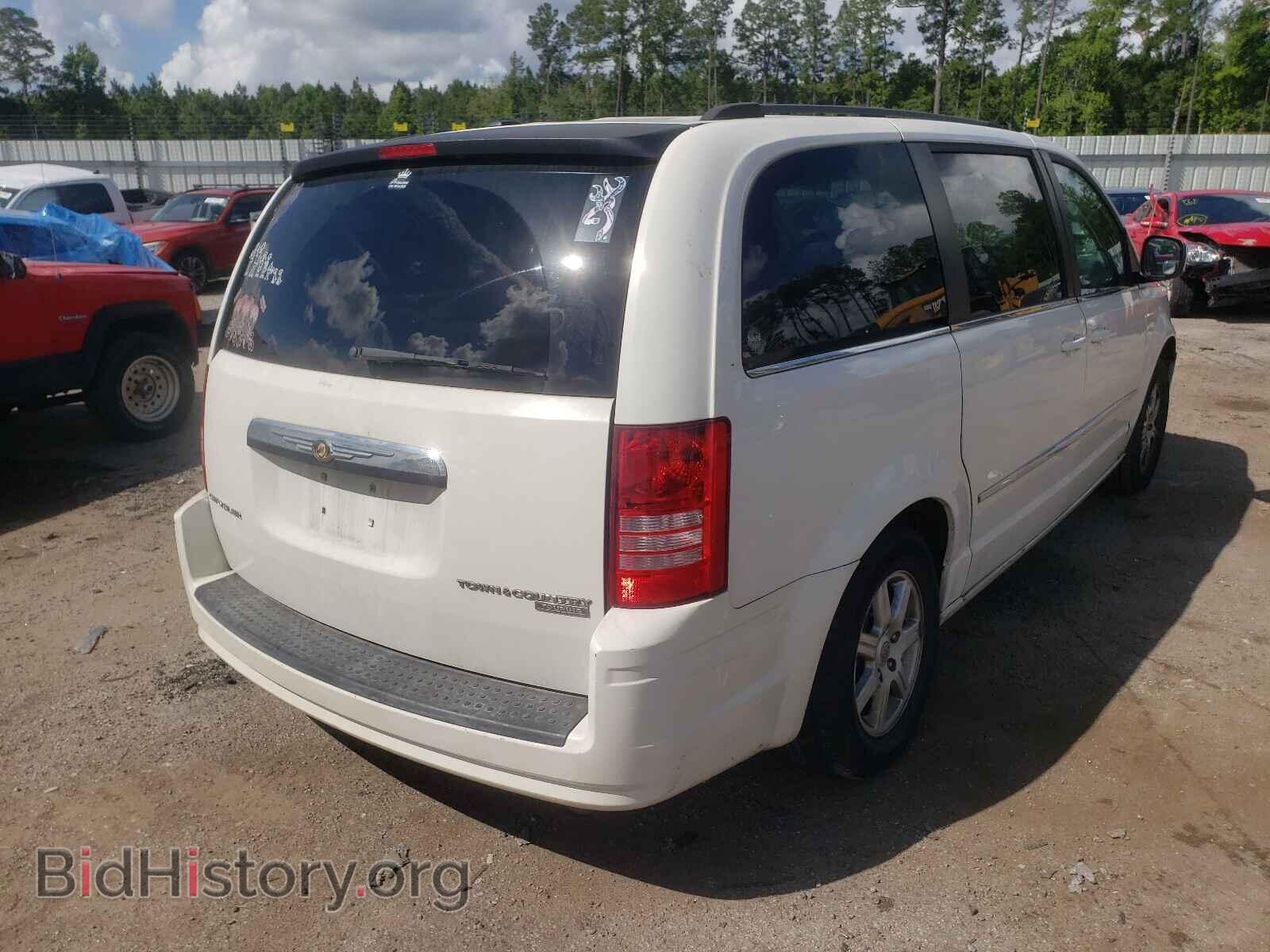 2010 CHRYSLER MINIVAN - VIN: 2A4RR5D16AR245500 - Фото 4