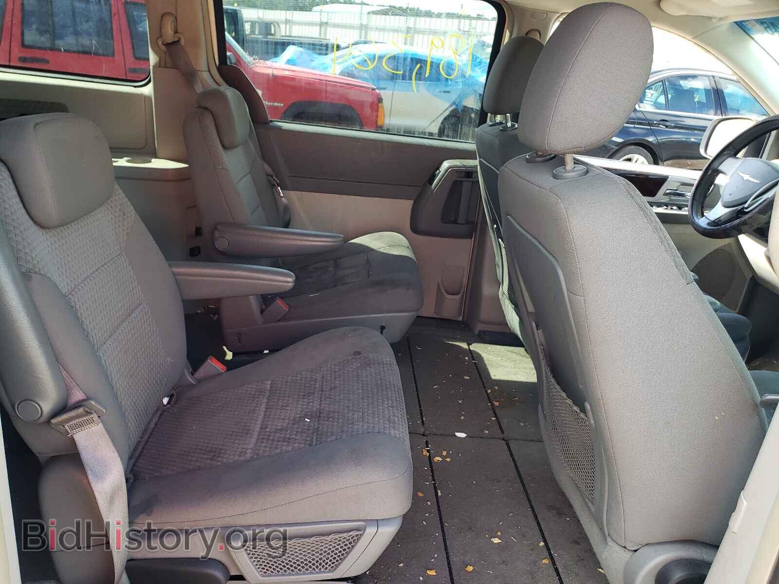 2010 CHRYSLER MINIVAN - VIN: 2A4RR5D16AR245500 - Фото 6