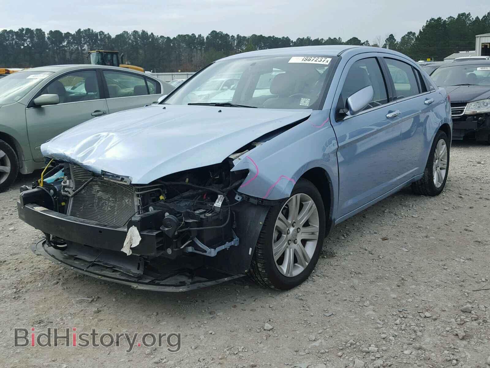 2013 CHRYSLER 200 - VIN: 1C3CCBBB4DN612021 - Фото 2