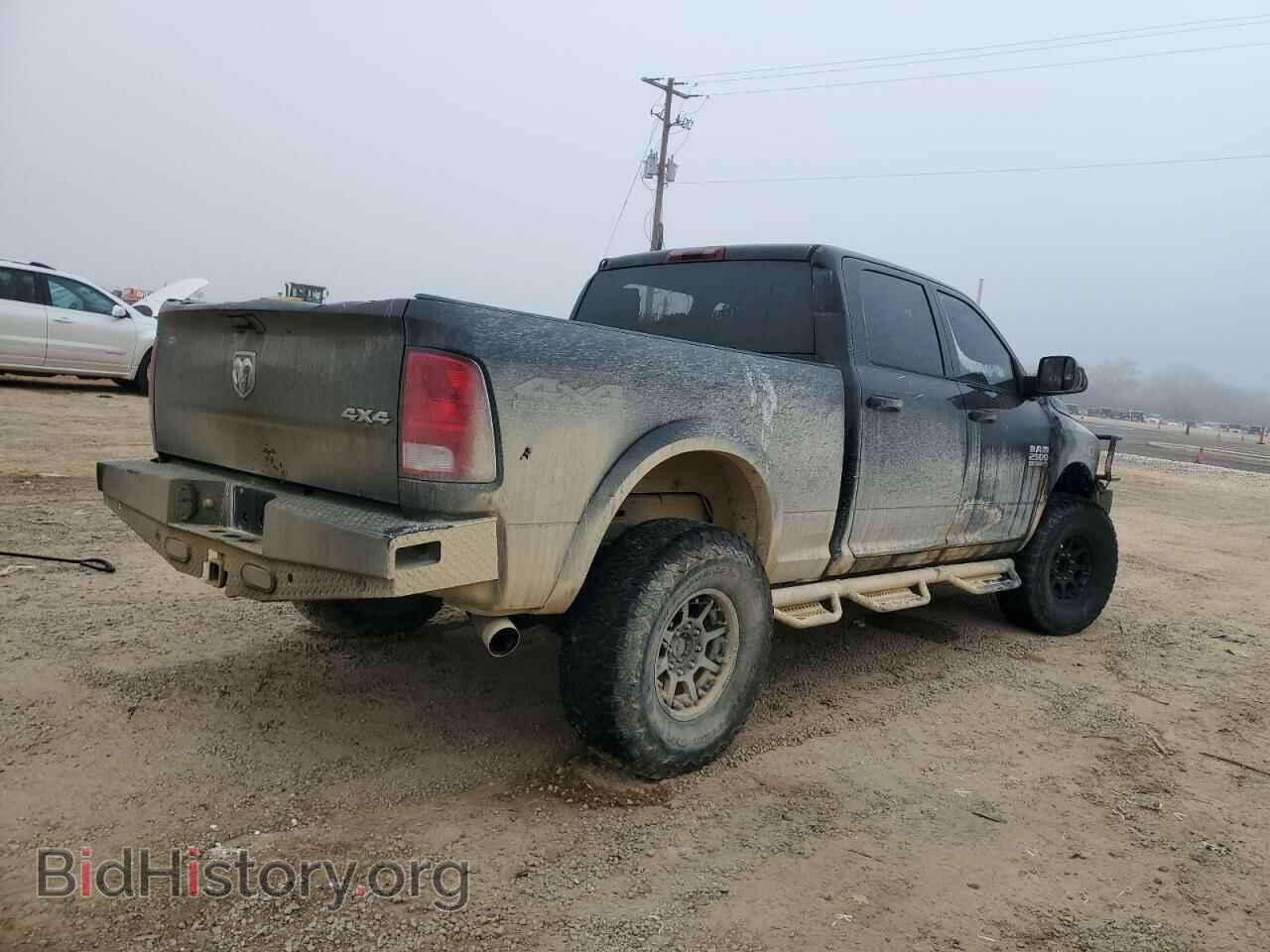 2018 RAM All Models - VIN: 3C6UR5CL6JG222900 - Photo 3