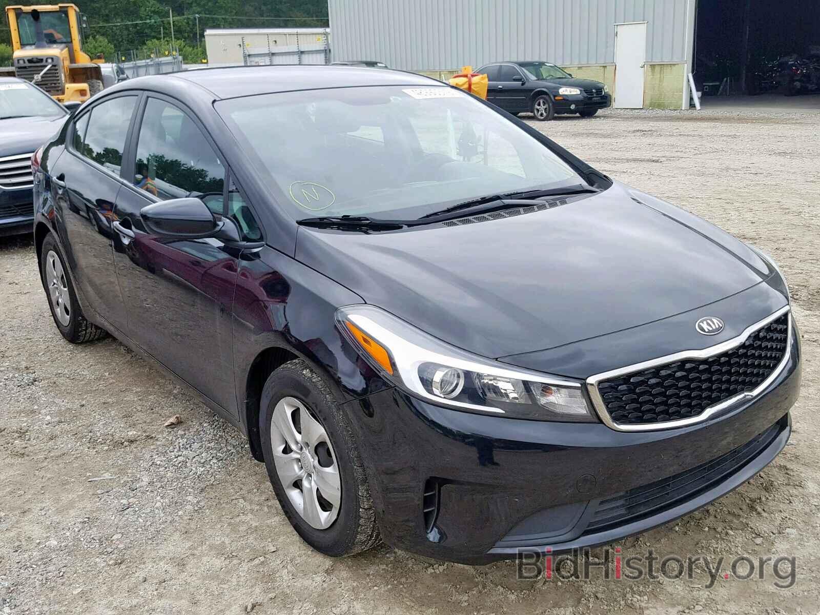 Фотография 3KPFK4A79HE036215 - KIA FORTE LX 2017