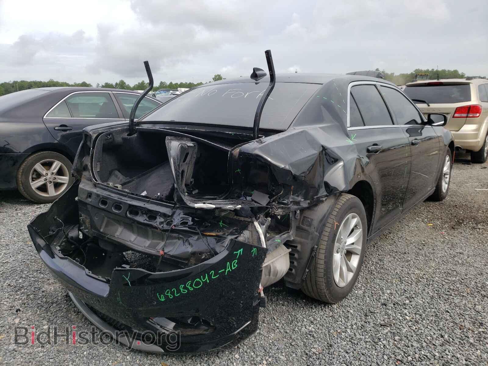 2015 CHRYSLER 300 - VIN: 2C3CCAAG4FH766862 - Фото 4
