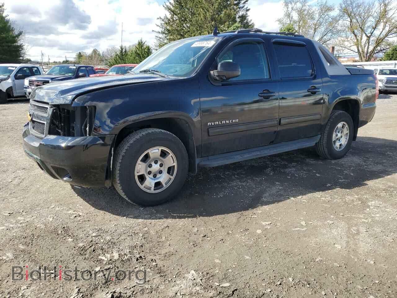 Photo 3GNMCEE02BG148798 - CHEVROLET AVALANCHE 2011
