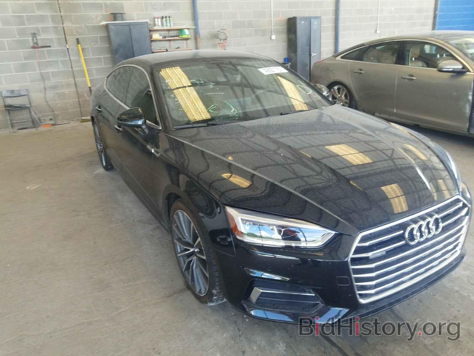 Photo WAUBNCF55KA070909 - AUDI A5 2019