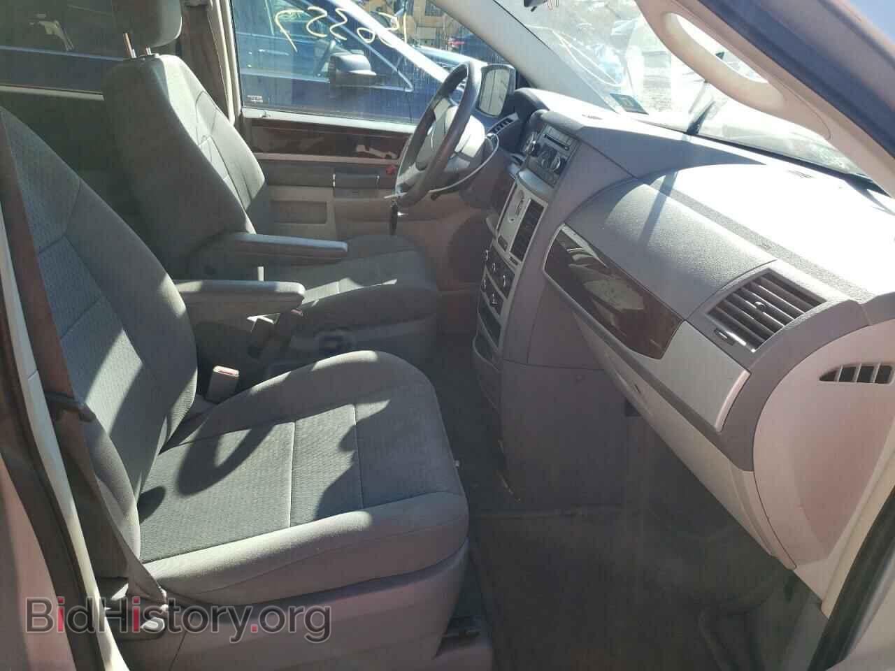2010 CHRYSLER MINIVAN - VIN: 2A4RR5D11AR350767 - Фото 5