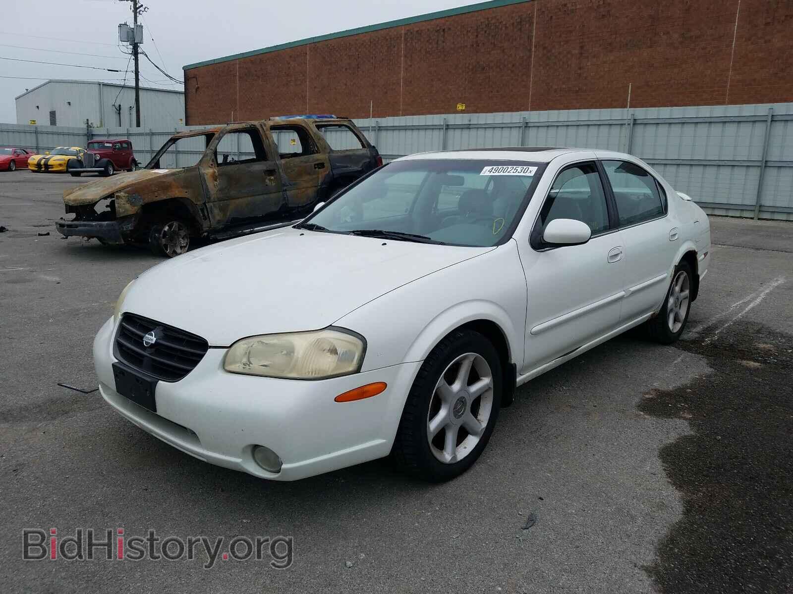2000 NISSAN MAXIMA - VIN: JN1CA31AXYT019364 - Photo 2