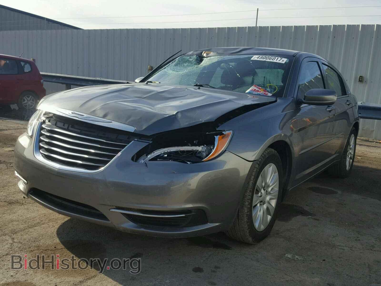 2013 CHRYSLER 200 - VIN: 1C3CCBAB9DN569765 - Фото 2