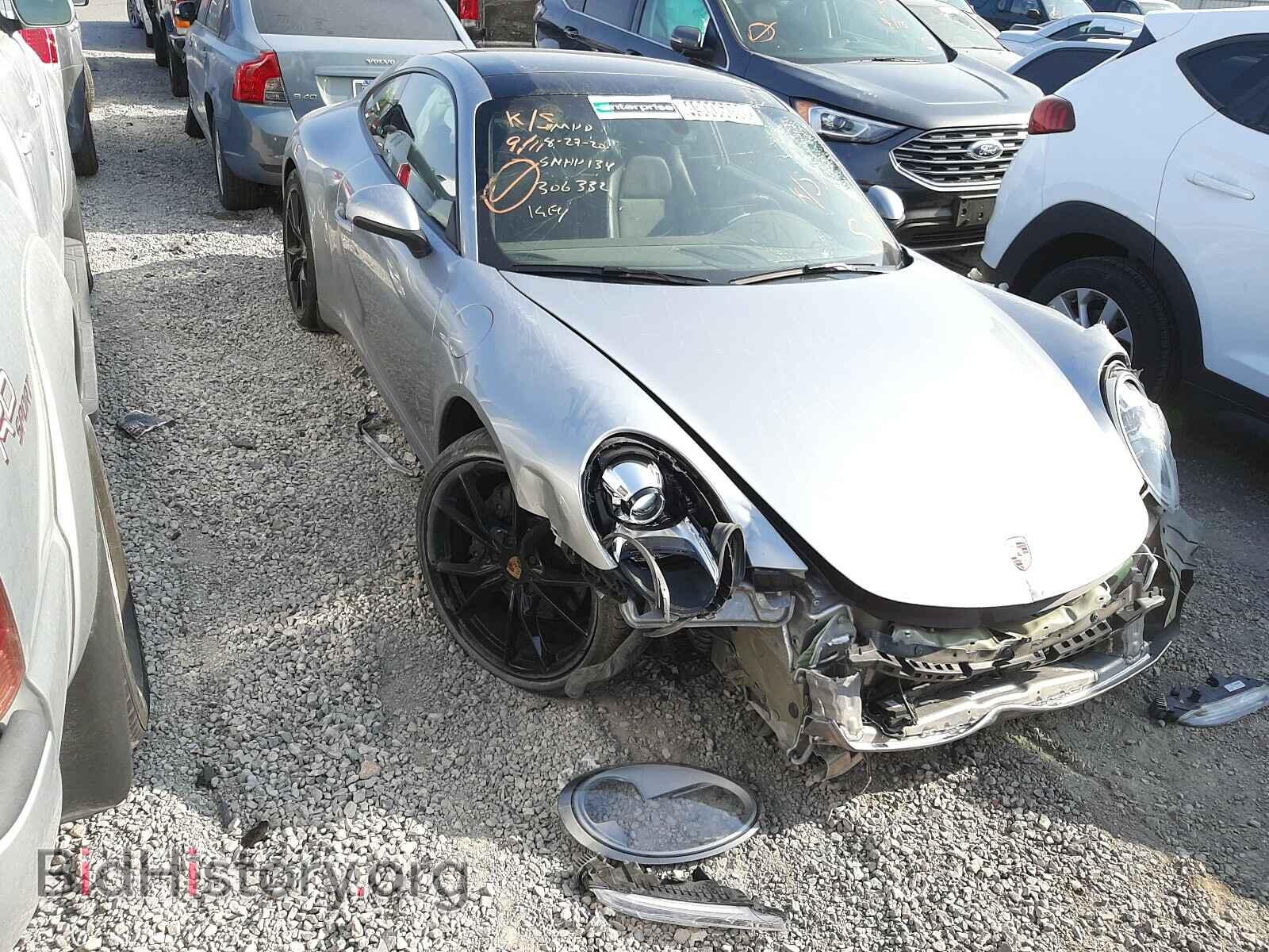 Фотография WP0AA2A95KS104002 - PORSCHE 911 2019