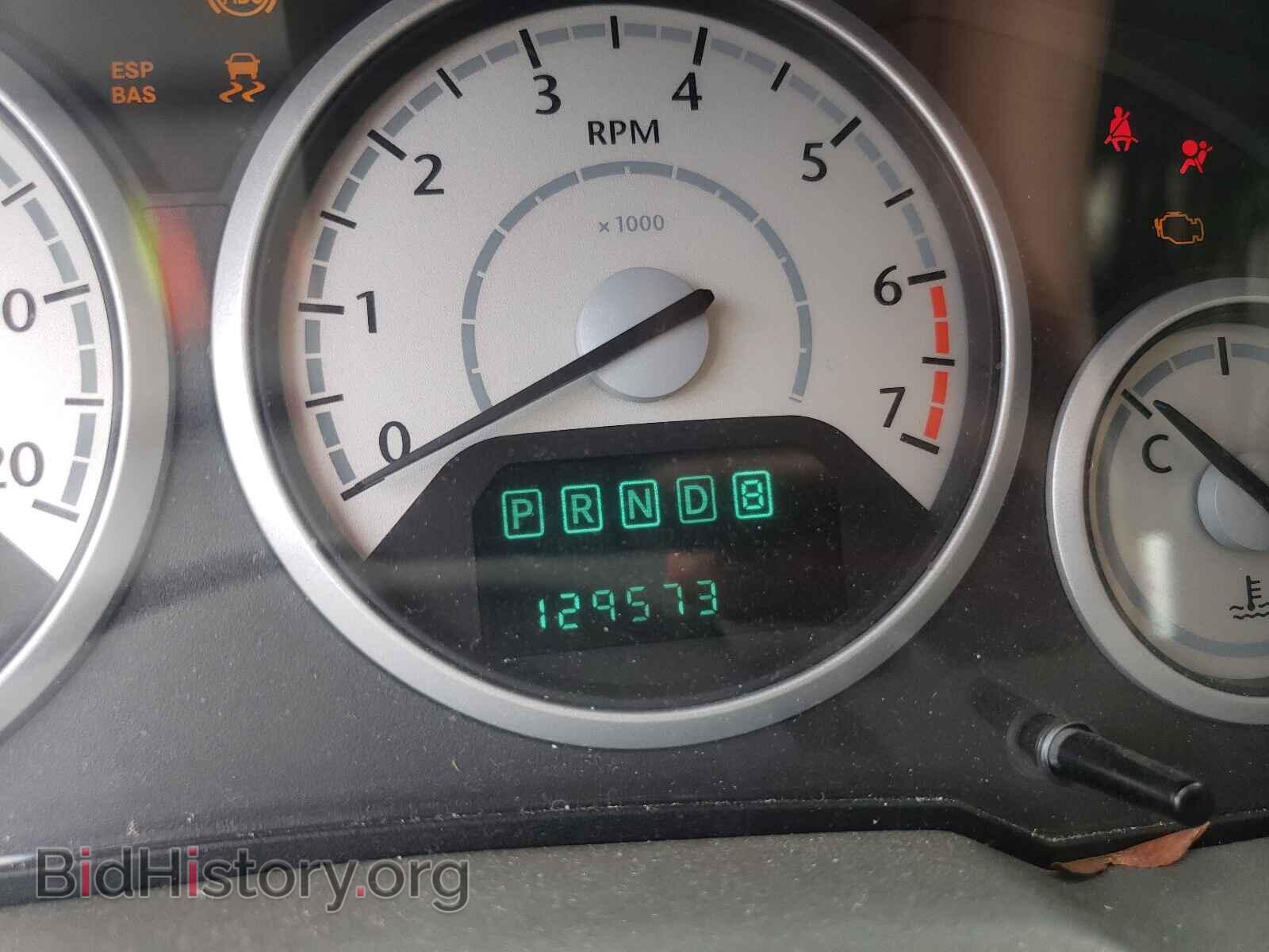 2008 CHRYSLER MINIVAN - VIN: 2A8HR44H28R842025 - Фото 8