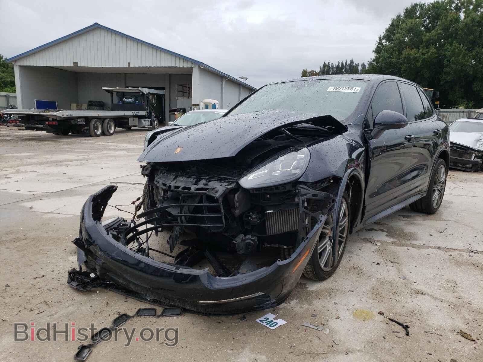 2017 PORSCHE CAYENNE - VIN: WP1AD2A26HLA82121 - Фото 2