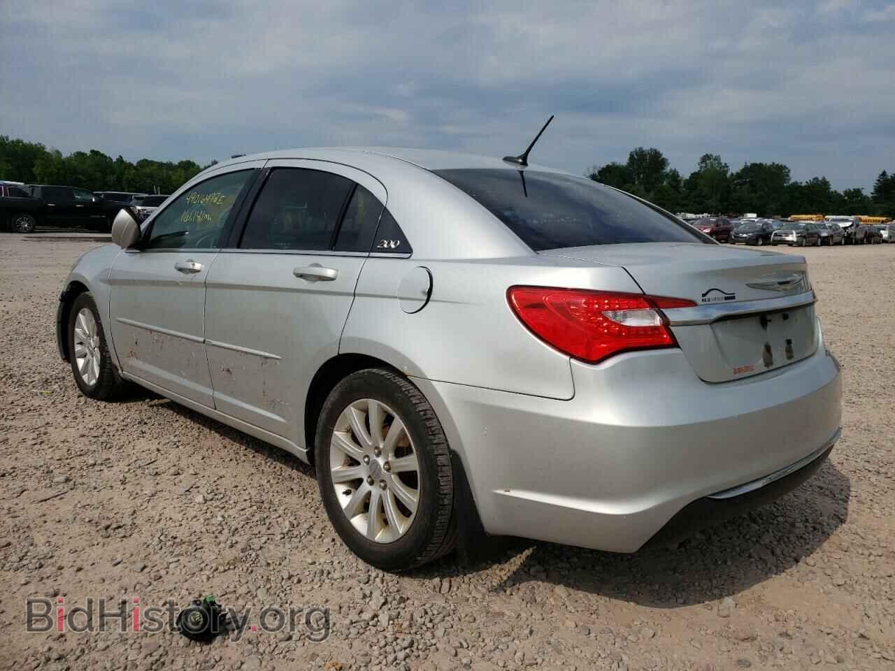 2011 CHRYSLER 200 - VIN: 1C3BC1FG4BN593236 - Фото 3