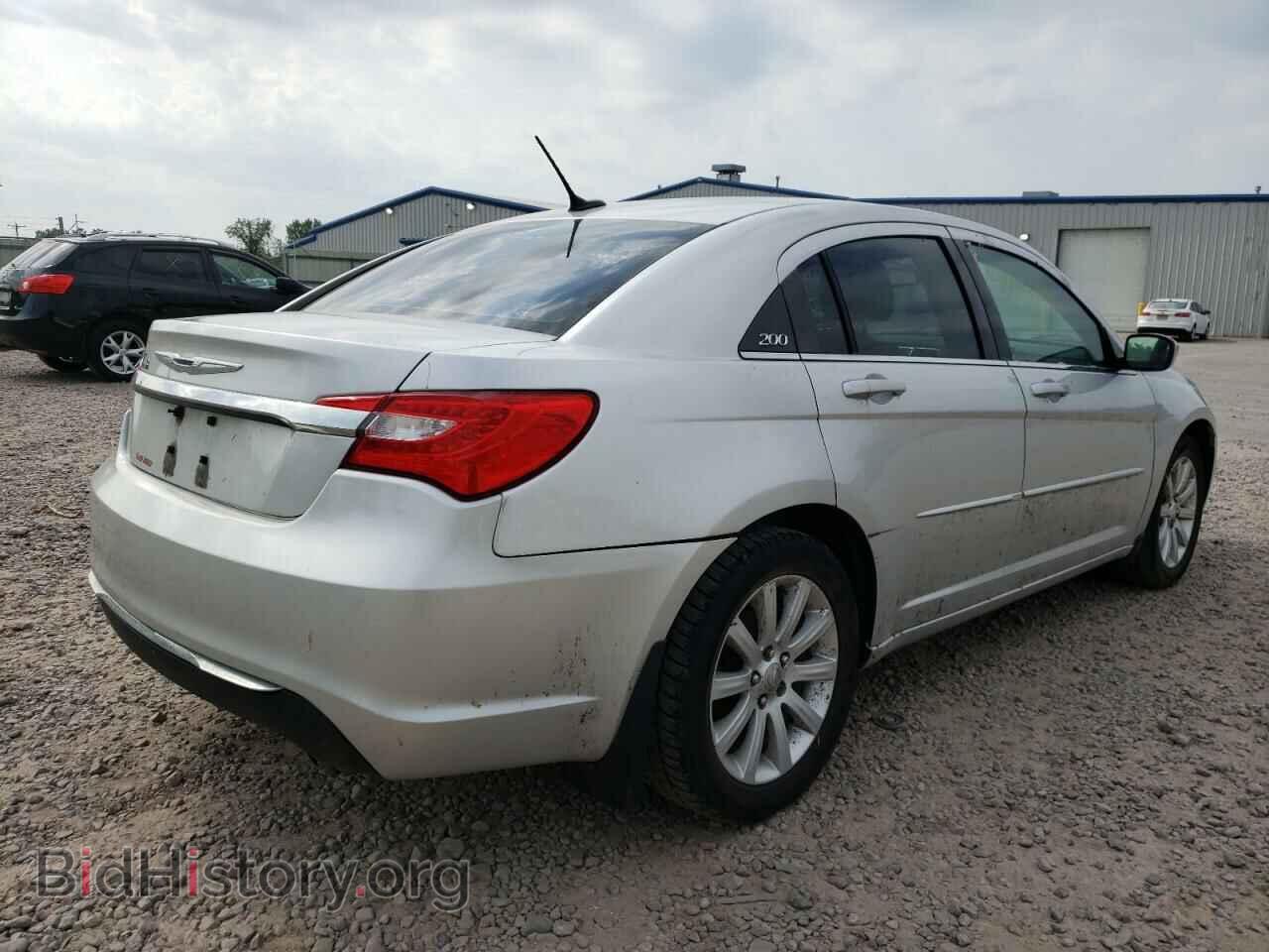 2011 CHRYSLER 200 - VIN: 1C3BC1FG4BN593236 - Фото 4