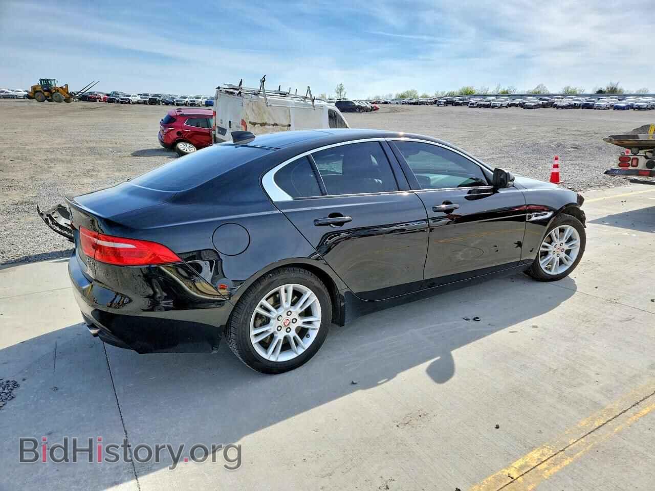 2017 JAGUAR XE - VIN: SAJAD4BG3HA965193 - Фото 3